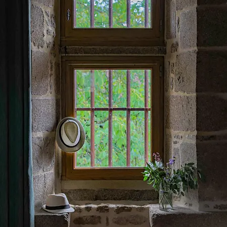 Manoir Avec Piscine Et Jacuzzi En Suisse Normande بيت للعطل