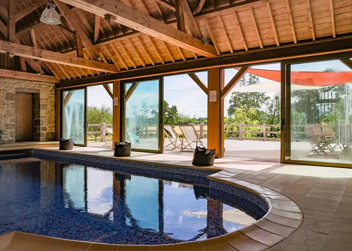 Manoir Avec Piscine Et Jacuzzi En Suisse Normande *