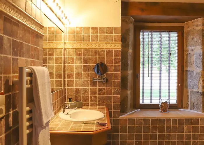 Manoir Avec Piscine Et Jacuzzi En Suisse Normande La Carneille