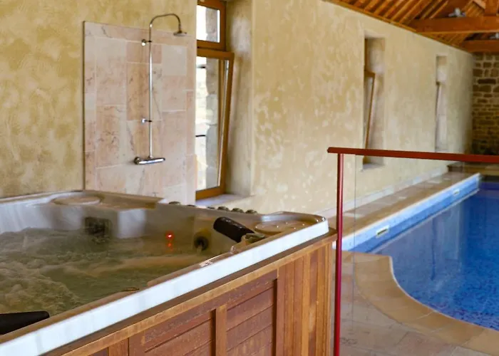 Manoir Avec Piscine Et Jacuzzi En Suisse Normande Feriehus