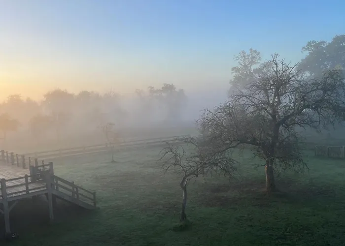 Feriehus Manoir Avec Piscine Et Jacuzzi En Suisse Normande La Carneille